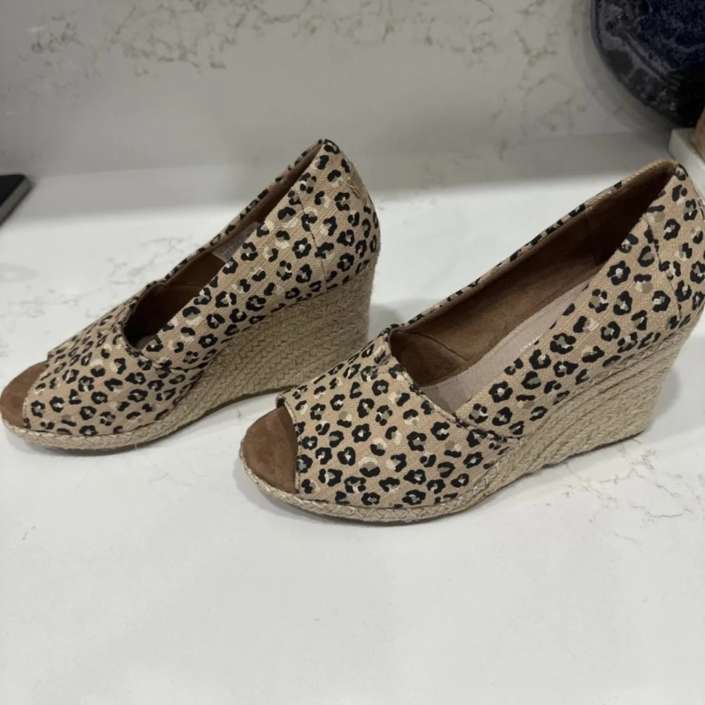 TOMS Women's Michelle Espadrille Wedge Sandal In Natural Leopard Size W 7